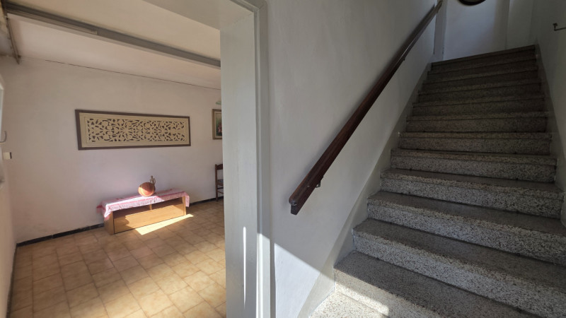 In posizione comoda al centro di Castelfranco Veneto, in via San Pio X, proponiamo in vendita por...