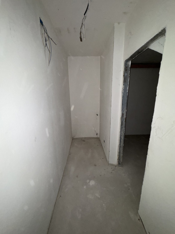 Proponiamo in vendita una splendida bifamiliare AL GREZZO di ampia metratura nel cuore di Tarzo, ...