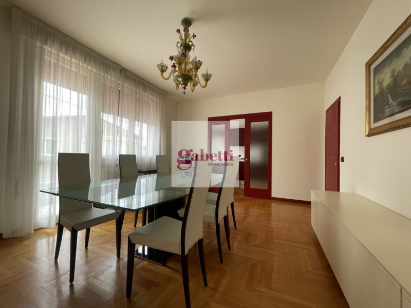 MONTA' S.IGNAZIO posizione comoda a mezzi e servizi a dieci minuti dal centro storico di Padova. ...