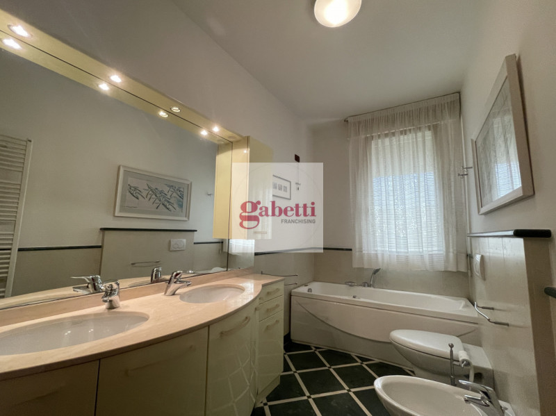 MONTA' S.IGNAZIO posizione comoda a mezzi e servizi a dieci minuti dal centro storico di Padova. ...