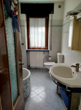 Rif. A.A.68-24

Vendita all'asta - bifamiliare su 3 livelli in data 19 maggio 2026

Descrizione: ...