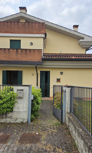 Rif. A.A.399-241

Vendita all'asta - appartamento uso ufficio al piano terra in data 19 maggio 20...