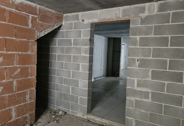 Rif. A.A.399-242

Vendita all'asta - casa a schiera centrale su 3 livelli al grezzo in data 19 ma...