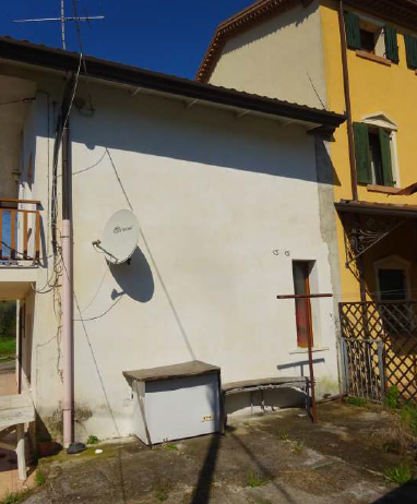 Rif. A.A.07-24

Vendita all'asta - abitazione unifamiliare su 2 livelli in data 19 maggio 2026

D...