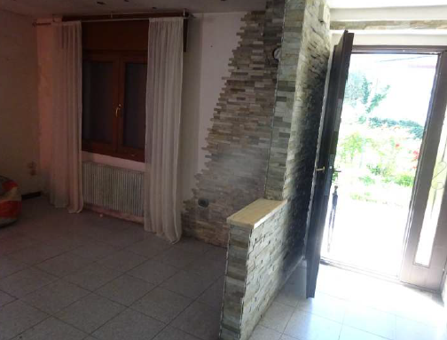 Rif. A.A.07-24

Vendita all'asta - abitazione unifamiliare su 2 livelli in data 19 maggio 2026

D...