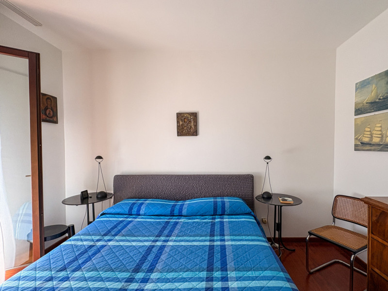 Scopri questo affascinante appartamento duplex situato nel cuore di Vigodarzere, un comune che of...