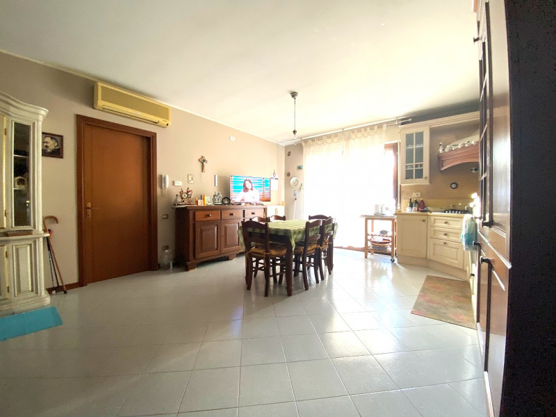 MESTRINO- In posizione strategica e con tutti i servizi comodamente raggiungibili a piedi, propon...