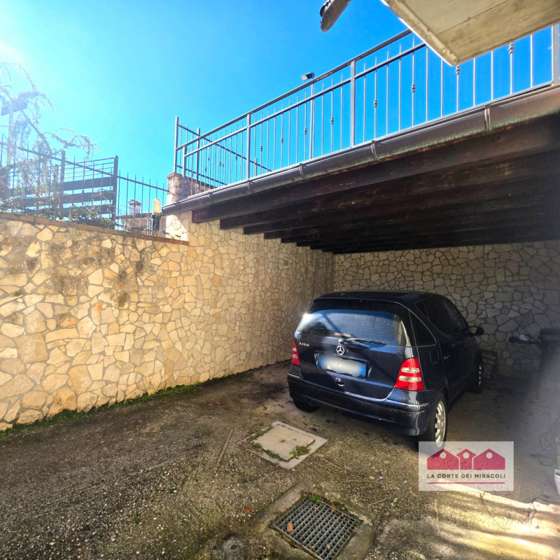 IN ESCLUSIVA A BERTESINA: SPAZIOSA E RECENTE BIFAMILIARE CON AMPIA ZONA LIVING, 3 CAMERE PIÙ STUD...