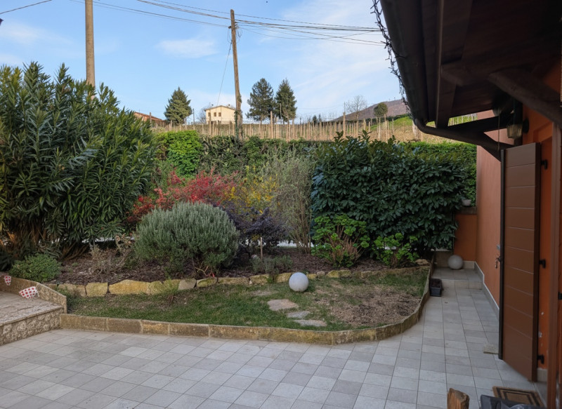 Nel cuore dei Colli Euganei, nella tranquilla località di Boccon nel comune di Vò, proponiamo in ...