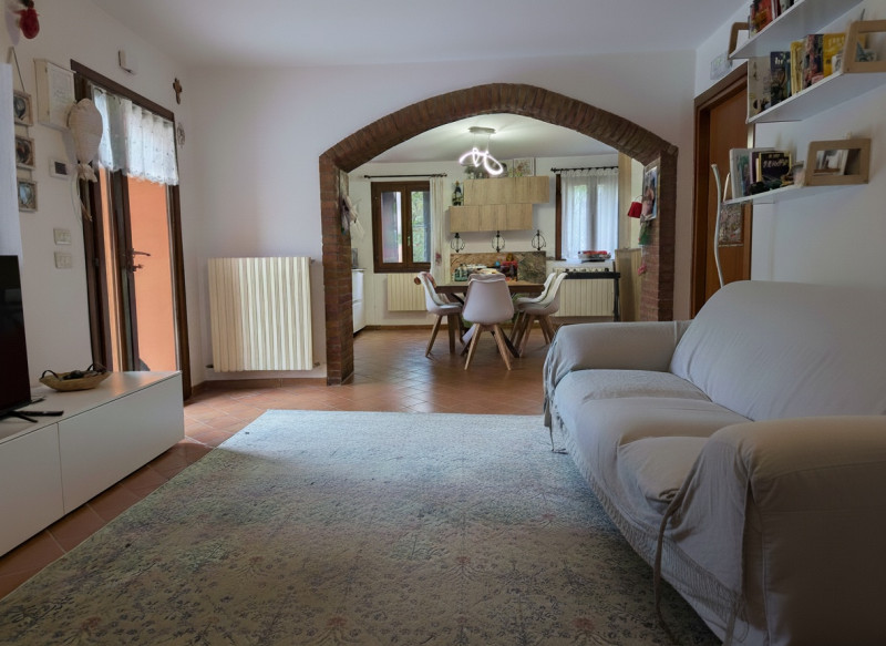 Nel cuore dei Colli Euganei, nella tranquilla località di Boccon nel comune di Vò, proponiamo in ...