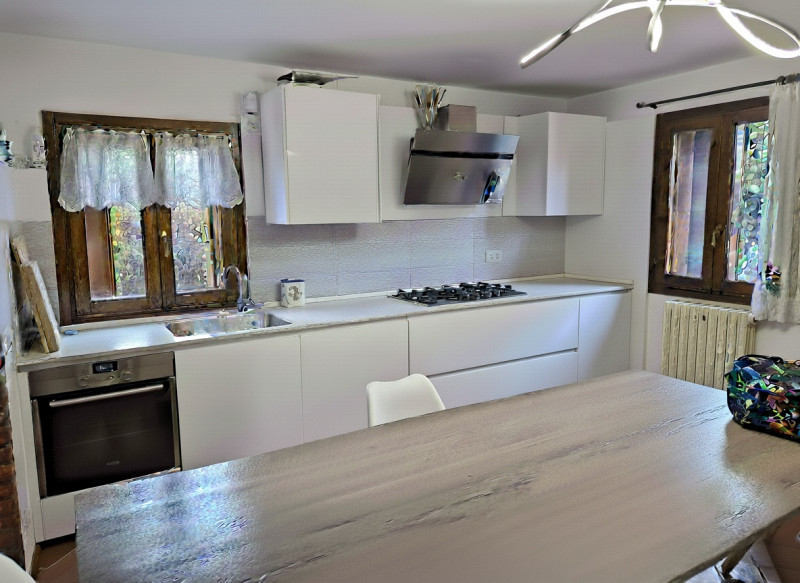 Nel cuore dei Colli Euganei, nella tranquilla località di Boccon nel comune di Vò, proponiamo in ...