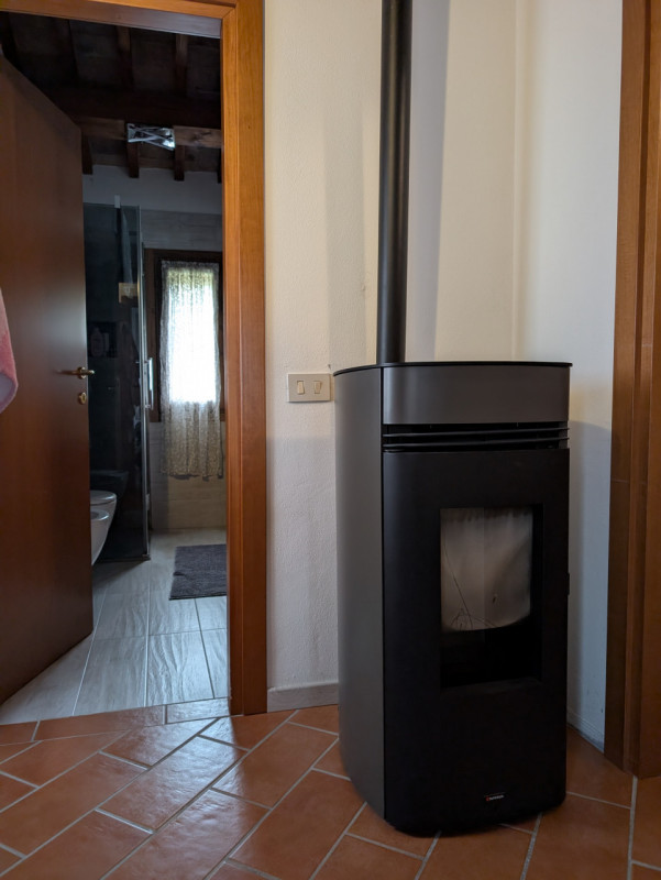 Nel cuore dei Colli Euganei, nella tranquilla località di Boccon nel comune di Vò, proponiamo in ...