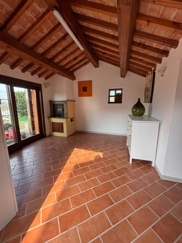 Nel cuore dei Colli Euganei, nella tranquilla località di Boccon nel comune di Vò, proponiamo in ...