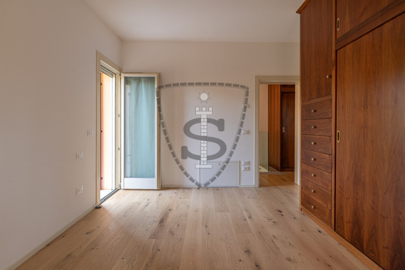 A San Zenone degli Ezzelini proponiamo in vendita una splendida Villetta a schiera di 205 mq rece...