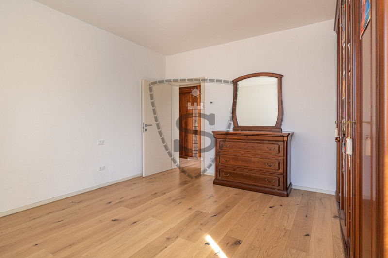 A San Zenone degli Ezzelini proponiamo in vendita una splendida Villetta a schiera di 205 mq rece...