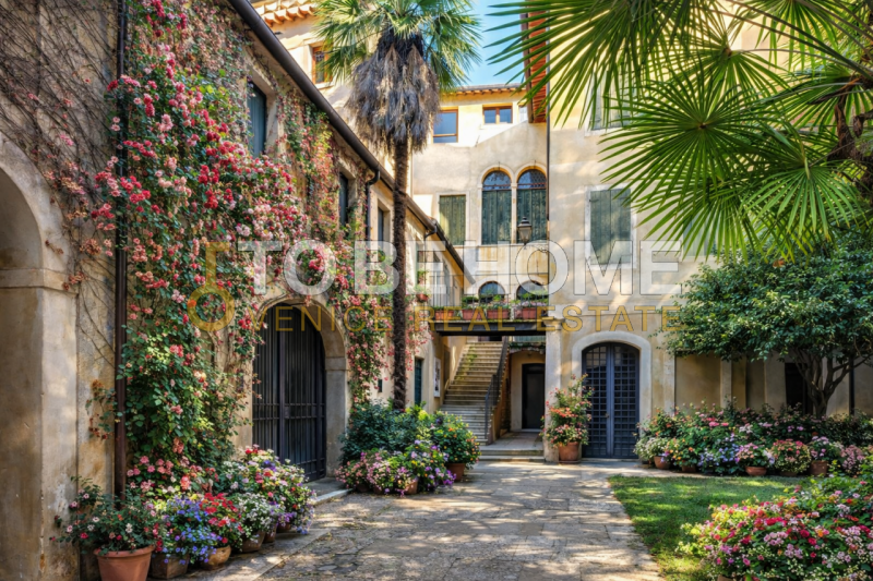 Nostra esclusiva – Palazzo storico di pregio nel cuore di Bassano del Grappa, completamente resta...