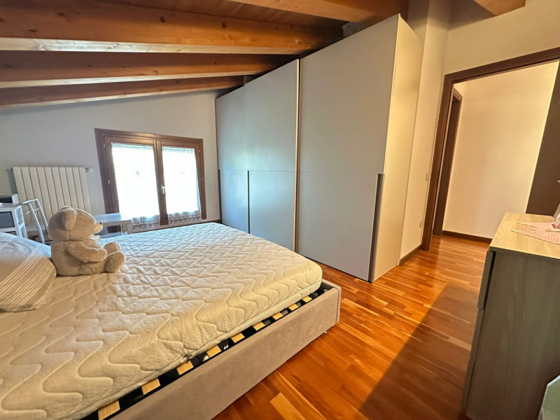 VILLAFRANCA PADOVANA - In posizione centralissima al paese, comodo quindi a tutti i servizi princ...