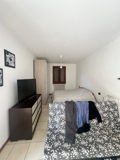 MONOLOCALE A REDDITO
Noventana Oltre Brenta, proponiamo un generoso e luminoso monolocale al pian...