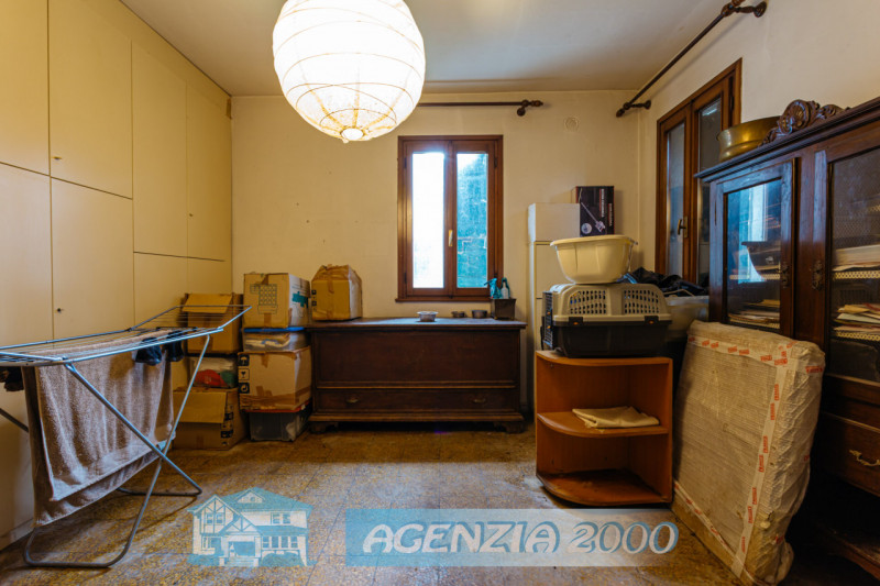 PRESTIGIOSO COMPLESSO RURALE CON VILLA STORICA E SCUDERIE A TRIBANO CON TERRENO AGRICOLO DI BEN 1...