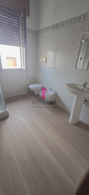 SAN DOMENICO Rif. MAT-R1 - TEL. 3403358378 - 0444310220

SOLO AD USO FORESTERIA

In quartiere res...
