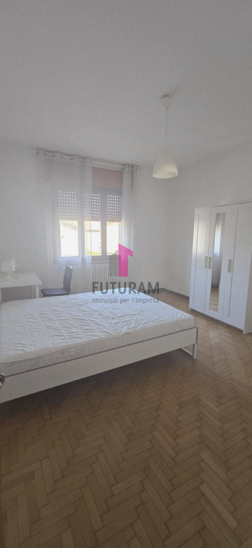 SAN DOMENICO Rif. MAT-R1 - TEL. 3403358378 - 0444310220

SOLO AD USO FORESTERIA

In quartiere res...