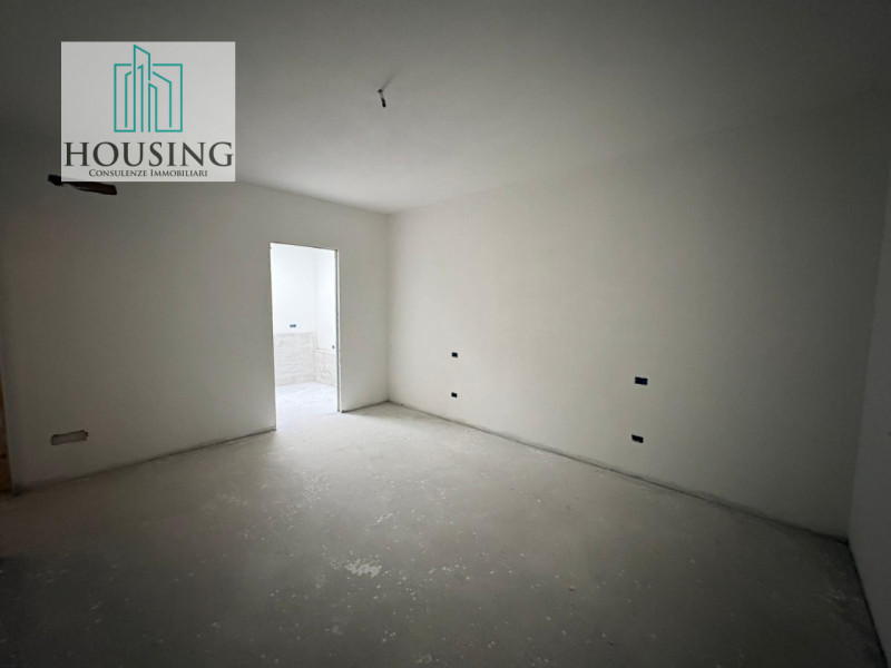 Proponiamo in vendita, nel Comune di Maserà, un appartamento situato all'ultimo piano, con una su...