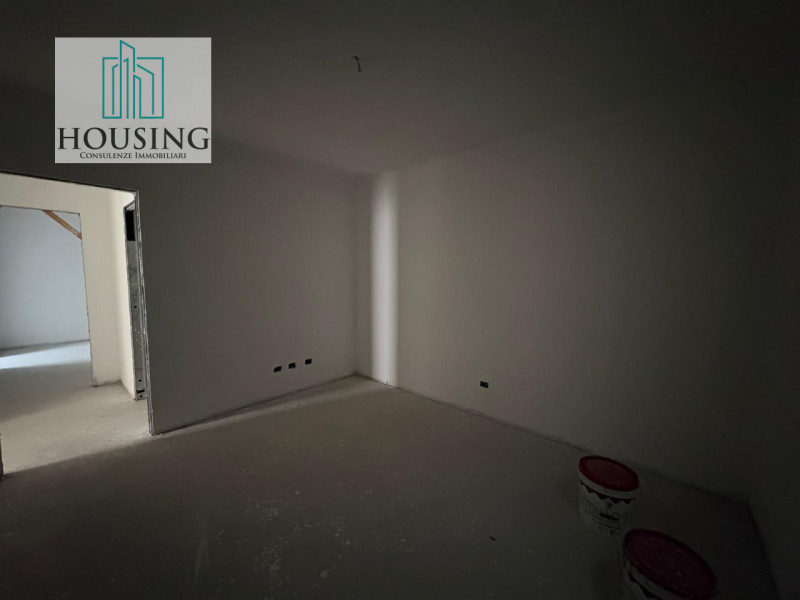 Proponiamo in vendita, nel Comune di Maserà, un appartamento situato all'ultimo piano, con una su...