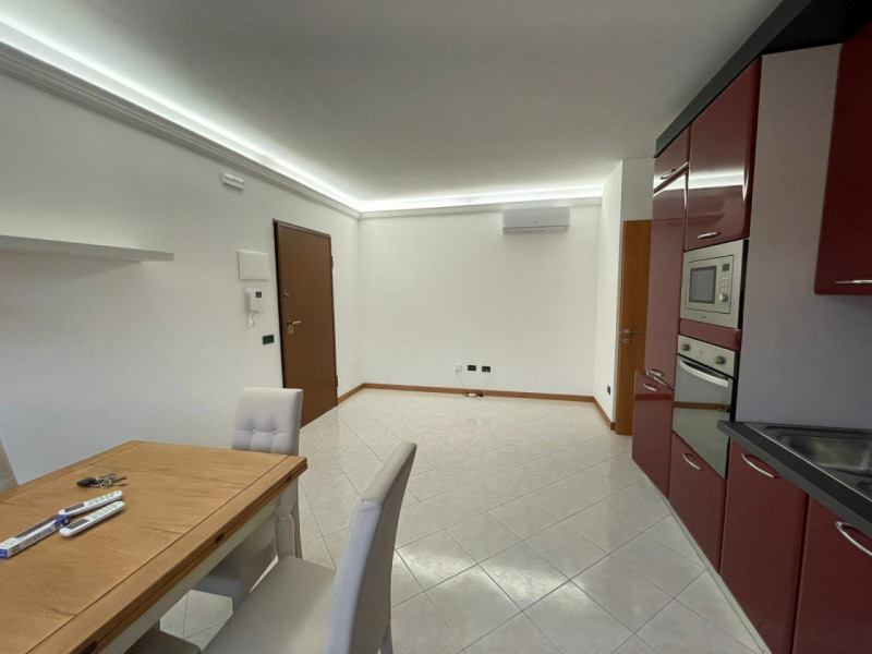 BOSCO DI RUBANO-in centro al paese comodo a tutti i servizi principali di prima necessità.
 In pa...