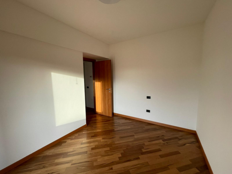 BOSCO DI RUBANO-in centro al paese comodo a tutti i servizi principali di prima necessità.
 In pa...