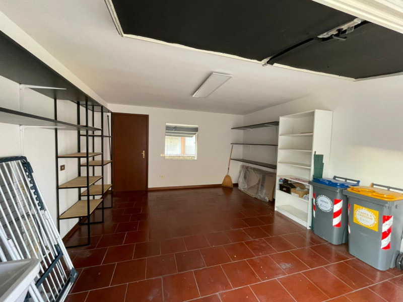 BOSCO DI RUBANO-in centro al paese comodo a tutti i servizi principali di prima necessità.
 In pa...