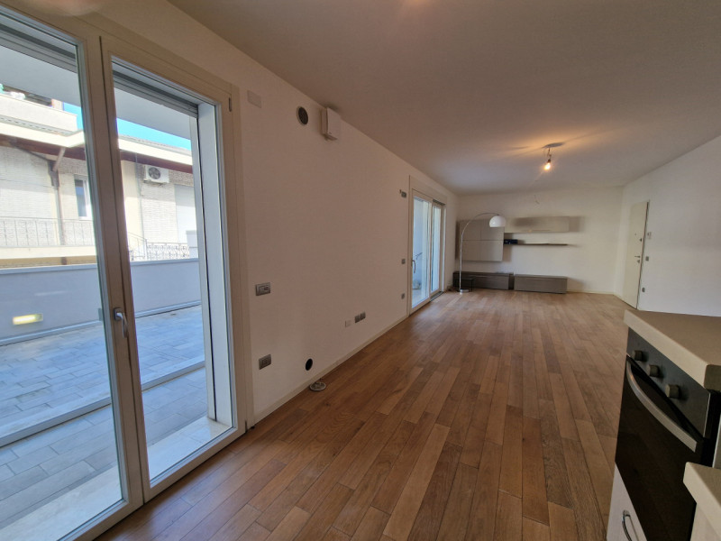 In una zona residenziale di Cadoneghe, comoda a tutti i principali servizi e a pochi minuti dal c...