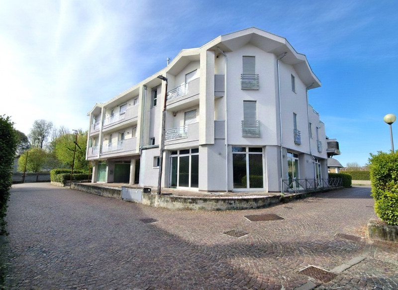 In una zona residenziale di Cadoneghe, comoda a tutti i principali servizi e a pochi minuti dal c...