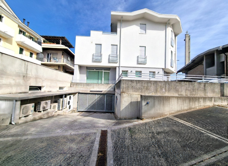 In una zona residenziale di Cadoneghe, comoda a tutti i principali servizi e a pochi minuti dal c...