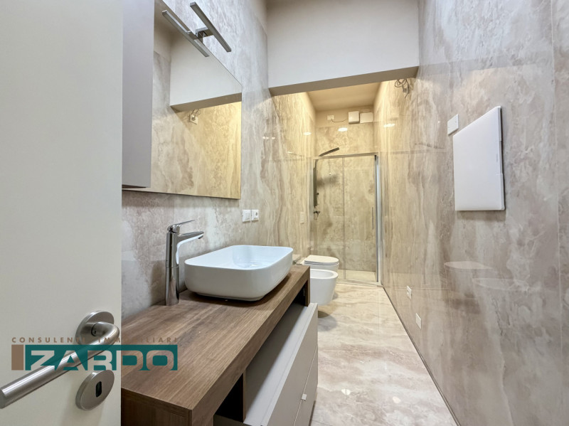 Rif. AF-3 ( per info 0423 760435)

Proponiamo in vendita un bilocale al piano terra, situato in u...