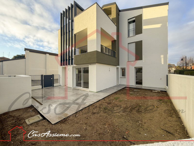 Rif. AI005
NOSTRA ESCLUSIVA - DISPONIBILI SOLUZIONI AL PIANO TERRA CON GIARDINO E ATTICO AL PIANO...