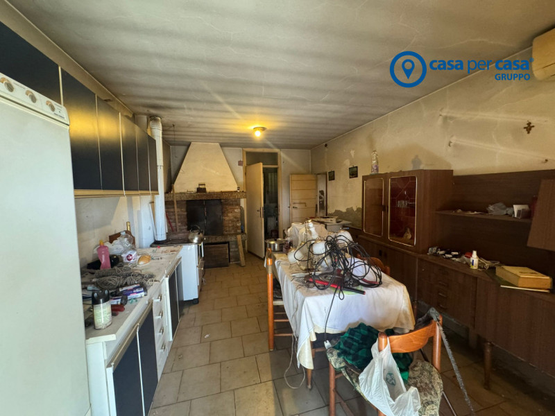 APPROVATO GRUPPO CASA PER CASA: VALUTATO, CONTROLLATO, GESTITO IN ESCLUSIVA!

ZONA:
L'immobile è ...