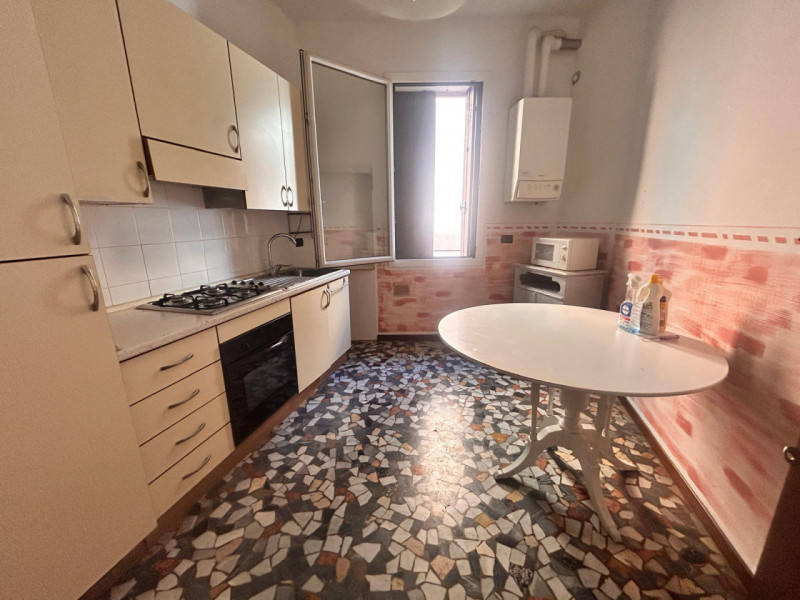 Per maggiori informazioni mandare una mail all'indirizzo e.bruttomesso@grandiagenzie.it con una b...