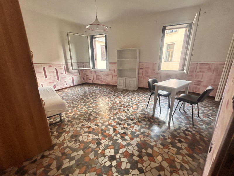 Per maggiori informazioni mandare una mail all'indirizzo e.bruttomesso@grandiagenzie.it con una b...