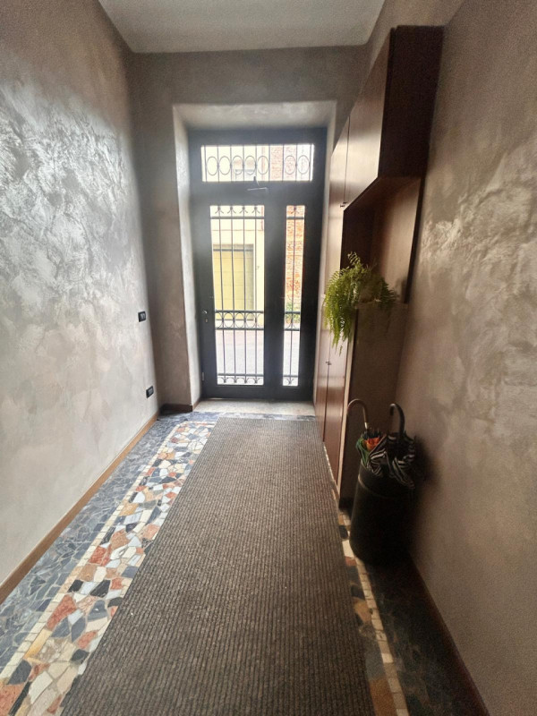 Per maggiori informazioni mandare una mail all'indirizzo e.bruttomesso@grandiagenzie.it con una b...