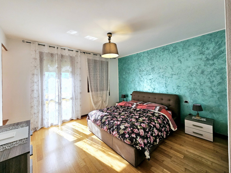 In un bel quartiere residenziale nel centro di Saletto (Borgo Veneto), proponiamo in vendita una ...