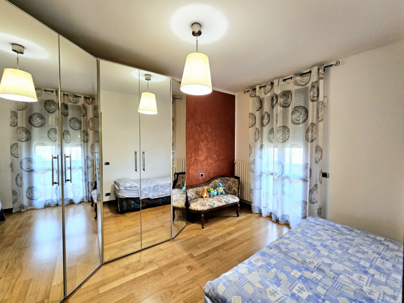 In un bel quartiere residenziale nel centro di Saletto (Borgo Veneto), proponiamo in vendita una ...