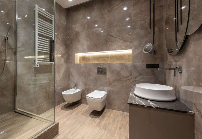 Elegante appartamento in CENTRO STORICO con 2 camere e due bagni in palazzetto completamente rist...