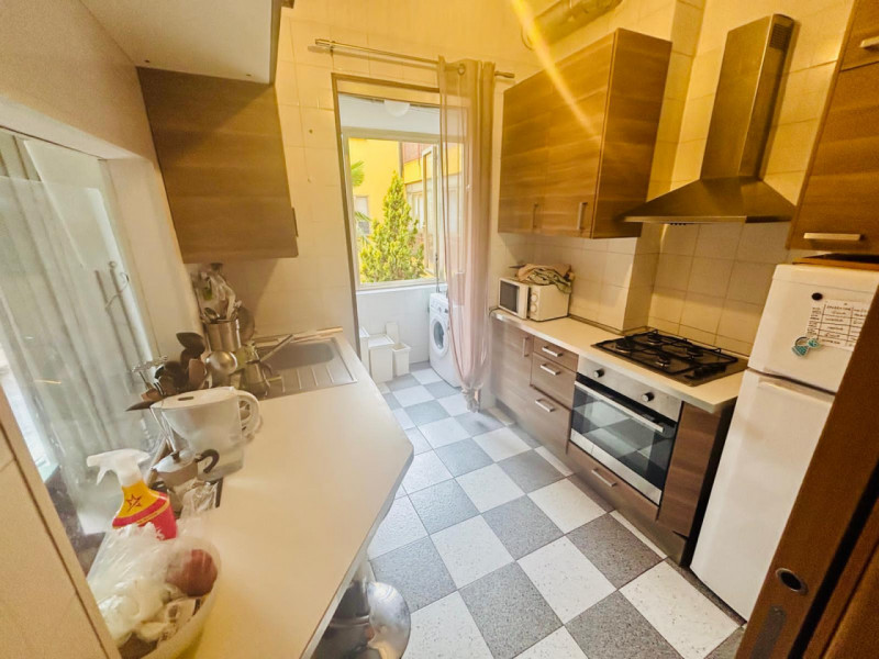 Per info, Maddalena 351 799 3937, riferimento annuncio MD01

Proponiamo in vendita ampio appartam...