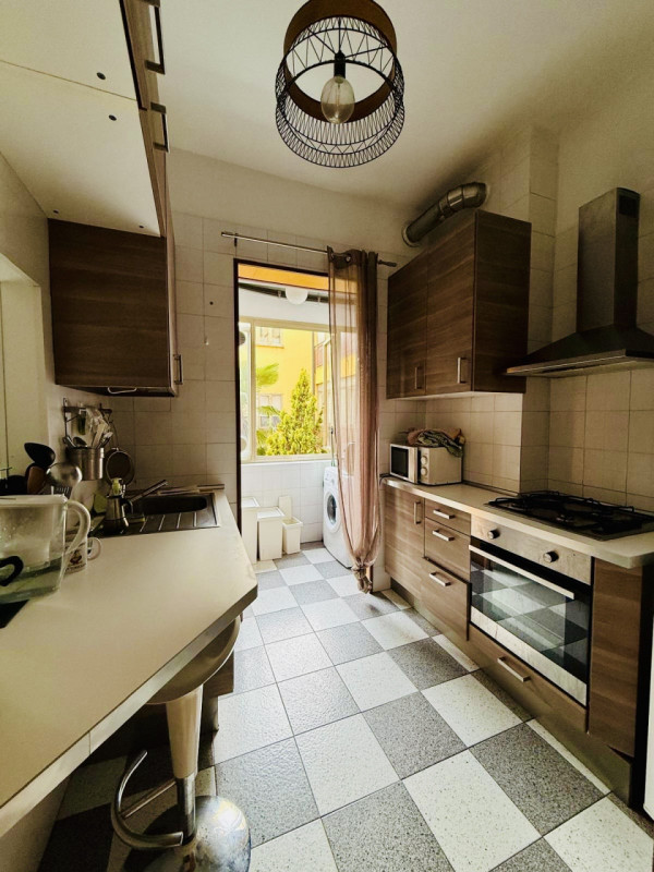 Per info, Maddalena 351 799 3937, riferimento annuncio MD01

Proponiamo in vendita ampio appartam...