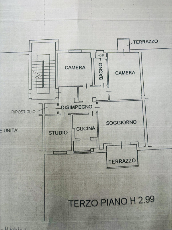 Per info, Maddalena 351 799 3937, riferimento annuncio MD01

Proponiamo in vendita ampio appartam...