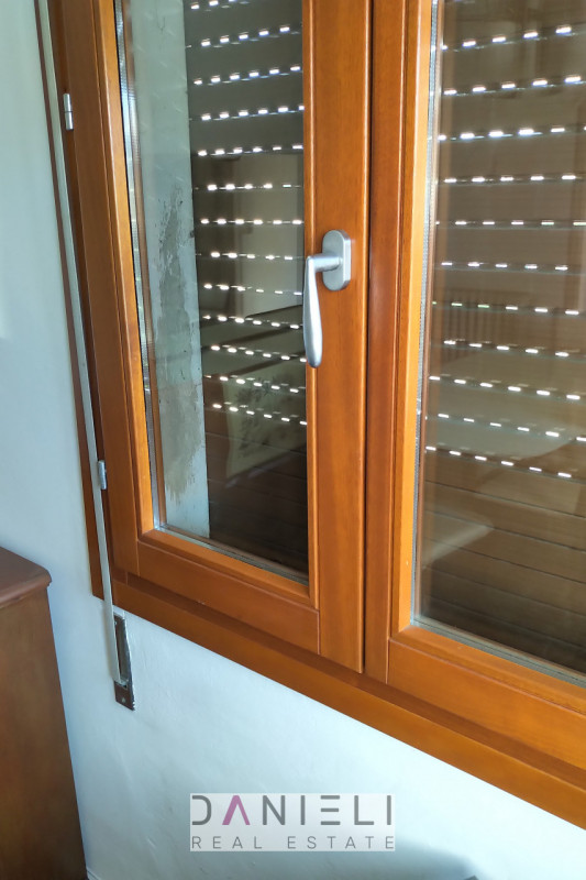 Barbarano Mossano: località Ponte di Barbarano gestiamo palazzetto composto da appartamento al pi...