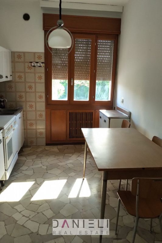 Barbarano Mossano: località Ponte di Barbarano gestiamo palazzetto composto da appartamento al pi...