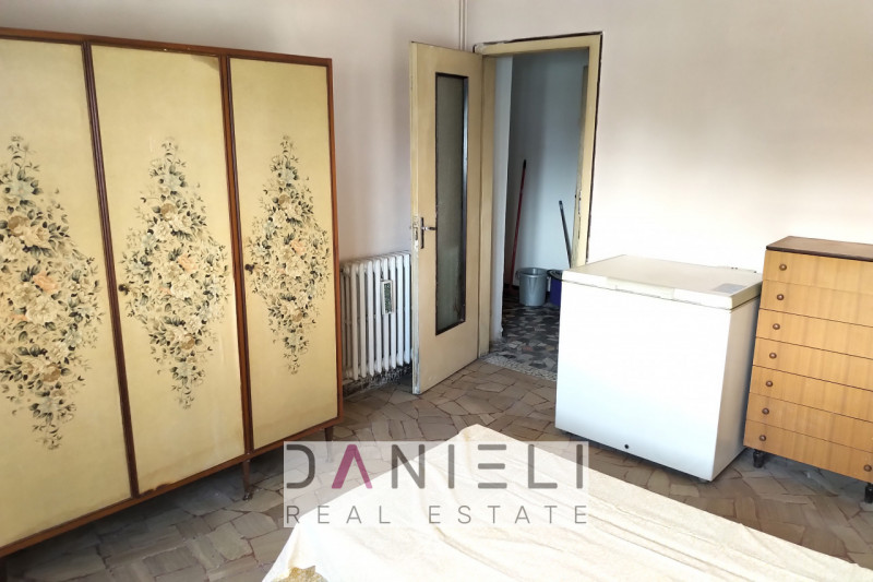 Barbarano Mossano: località Ponte di Barbarano gestiamo palazzetto composto da appartamento al pi...