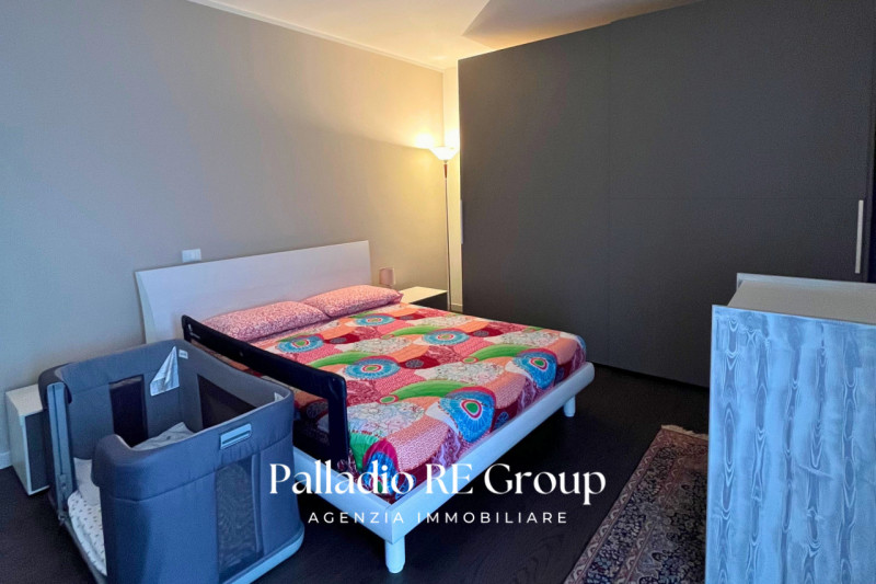 Situato nella zona di Viale Astichello, questo incantevole appartamento bicamere è l' ideale per ...