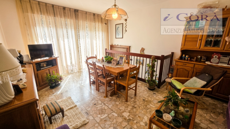 Teolo collina, proponiamo appartamento al piano terra e primo con ingresso indipendente.
Residenz...